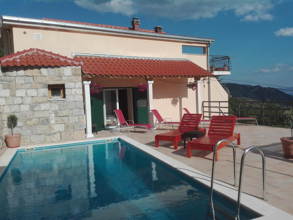 Holiday Home Marincello Solin Exterior photo